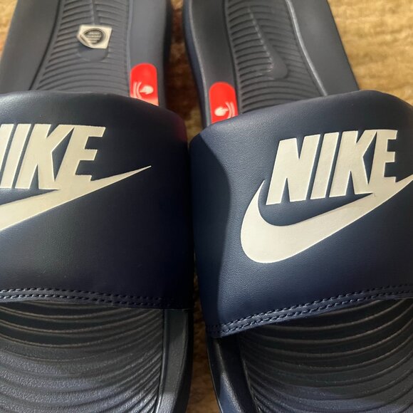 Nike Victori One Sport Slide - Mens Size 11 - Picture 8 of 14